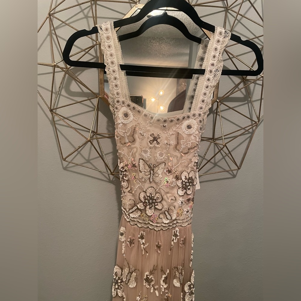 NWT Needle and Thread Pink Petal cluster bib gown xs 🦋 - Picture 9 of 16